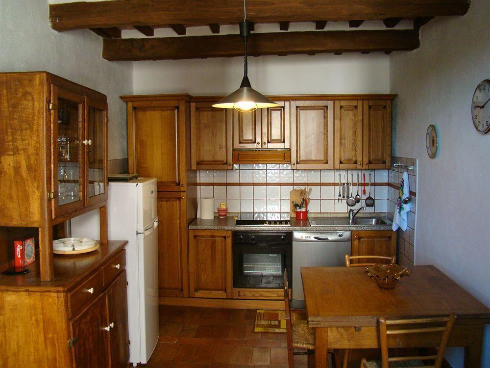 Borgo Tepolini Country House Кастель-дель-Пьяно Экстерьер фото