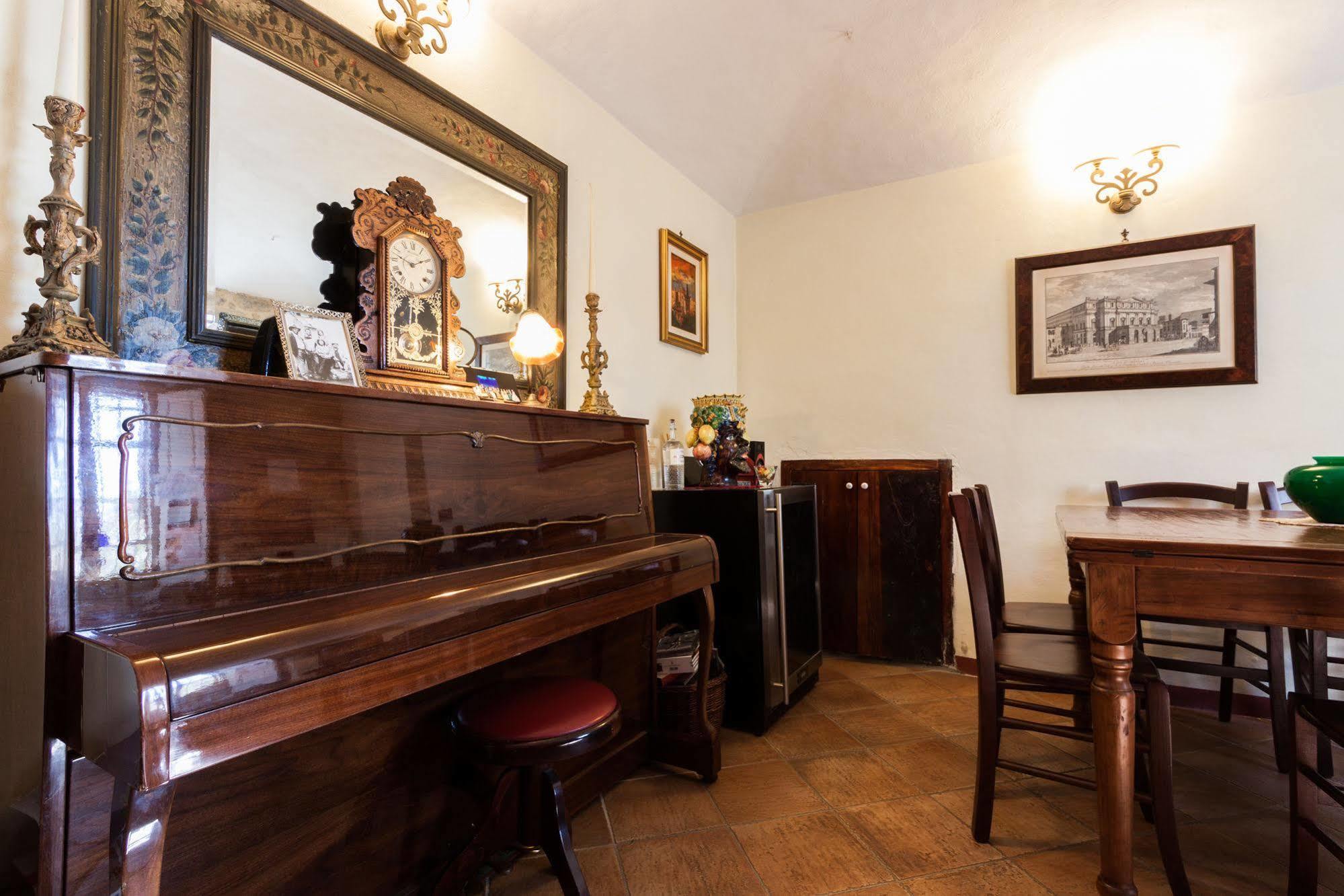 Borgo Tepolini Country House Кастель-дель-Пьяно Экстерьер фото